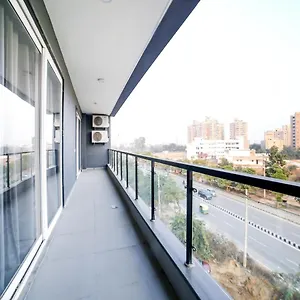 Flora Residency 3* Гургаон