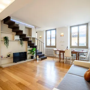  Apartment Duomo View And Hammam Italy